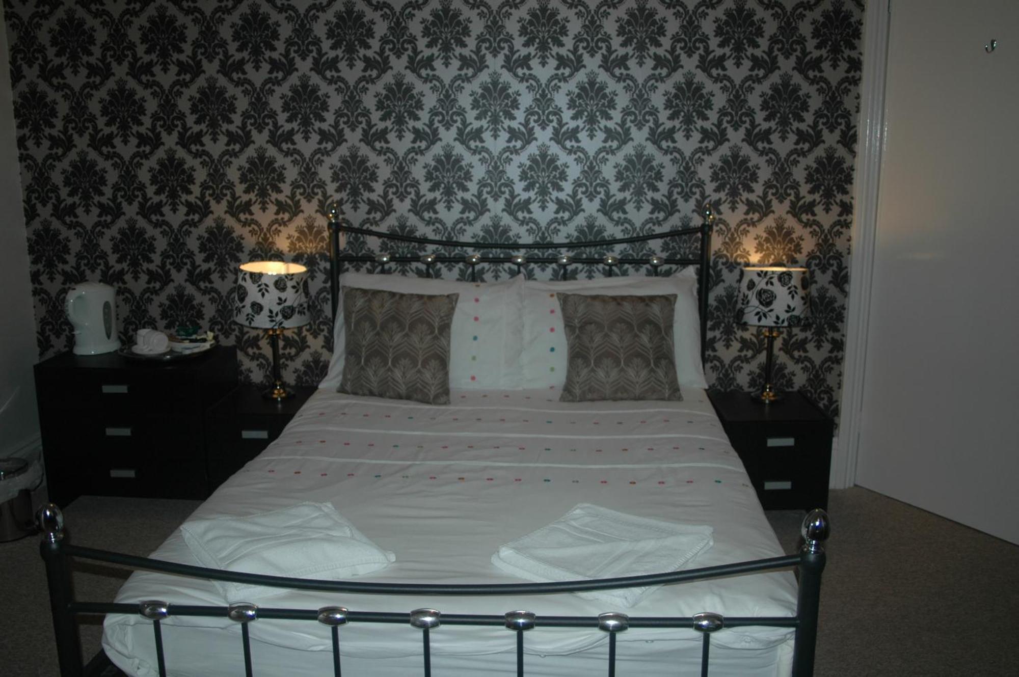 שנקלין Somerton Lodge (Adults Only) מראה חיצוני תמונה