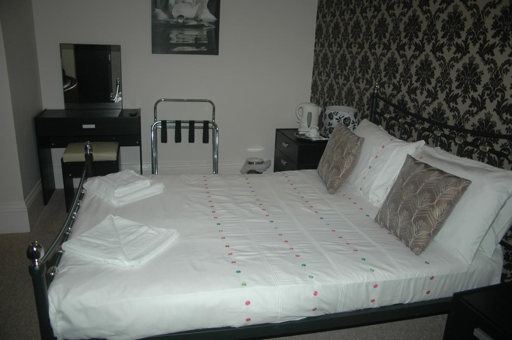 שנקלין Somerton Lodge (Adults Only) מראה חיצוני תמונה